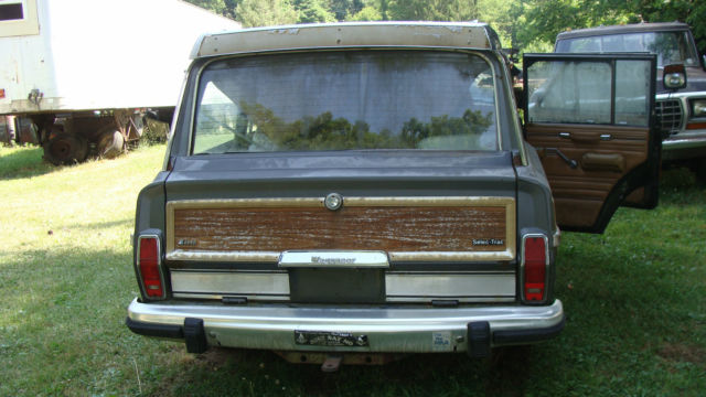 1986 Jeep Wagoneer Grand - photo 2
