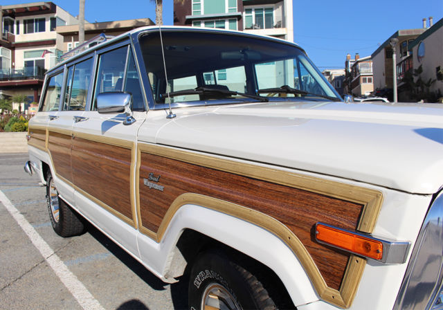 1986 Jeep Wagoneer Base Sport Utility 4-Door - photo 2