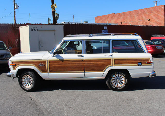 1986 Jeep Wagoneer Base Sport Utility 4-Door - photo 3