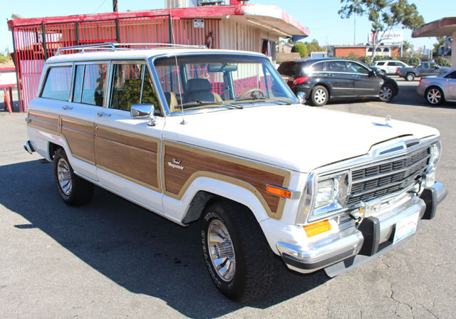 1986 Jeep Wagoneer Base Sport Utility 4-Door - photo 4
