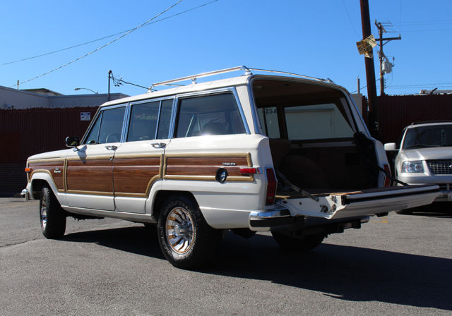 1986 Jeep Wagoneer Base Sport Utility 4-Door - photo 5