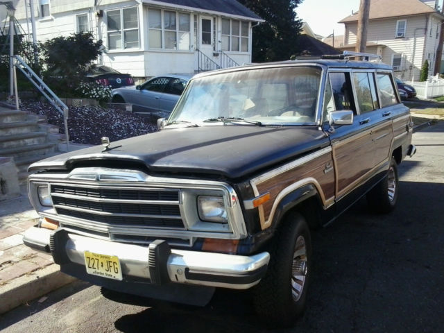 1986 Jeep Wagoneer