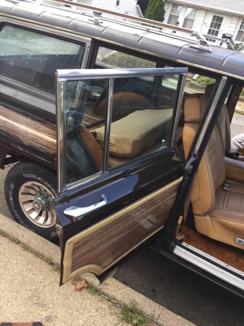 1986 Jeep Wagoneer - photo 10