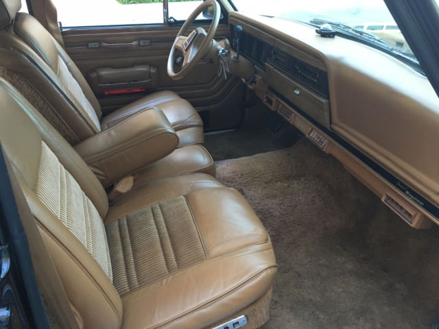 1986 Jeep Wagoneer - photo 12