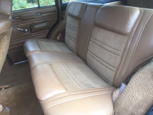 1986 Jeep Wagoneer - photo 12