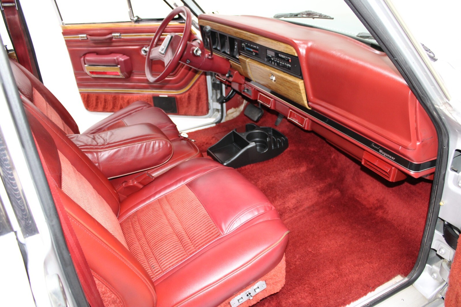1986 Jeep Wagoneer Grand - photo 8