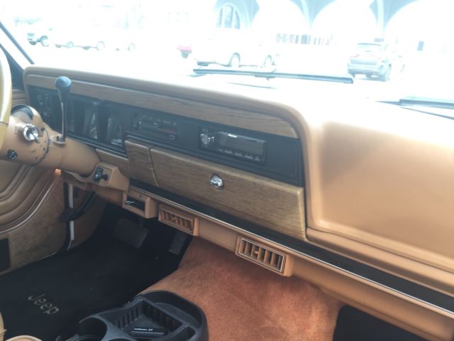 1986 Jeep Wagoneer - photo 10