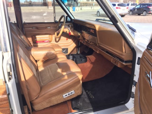 1986 Jeep Wagoneer - photo 7