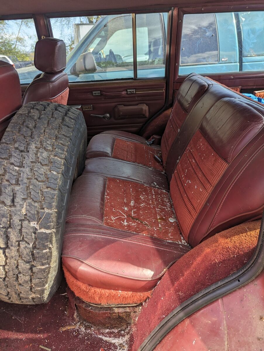 1986 Jeep Wagoneer - photo 11