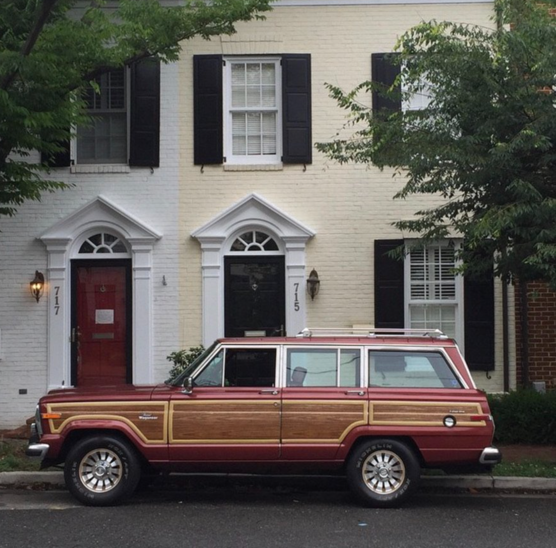 1986 Jeep Grand Wagoneer SUV Red 4WD Automatic 1986 Jeep Wagoneer