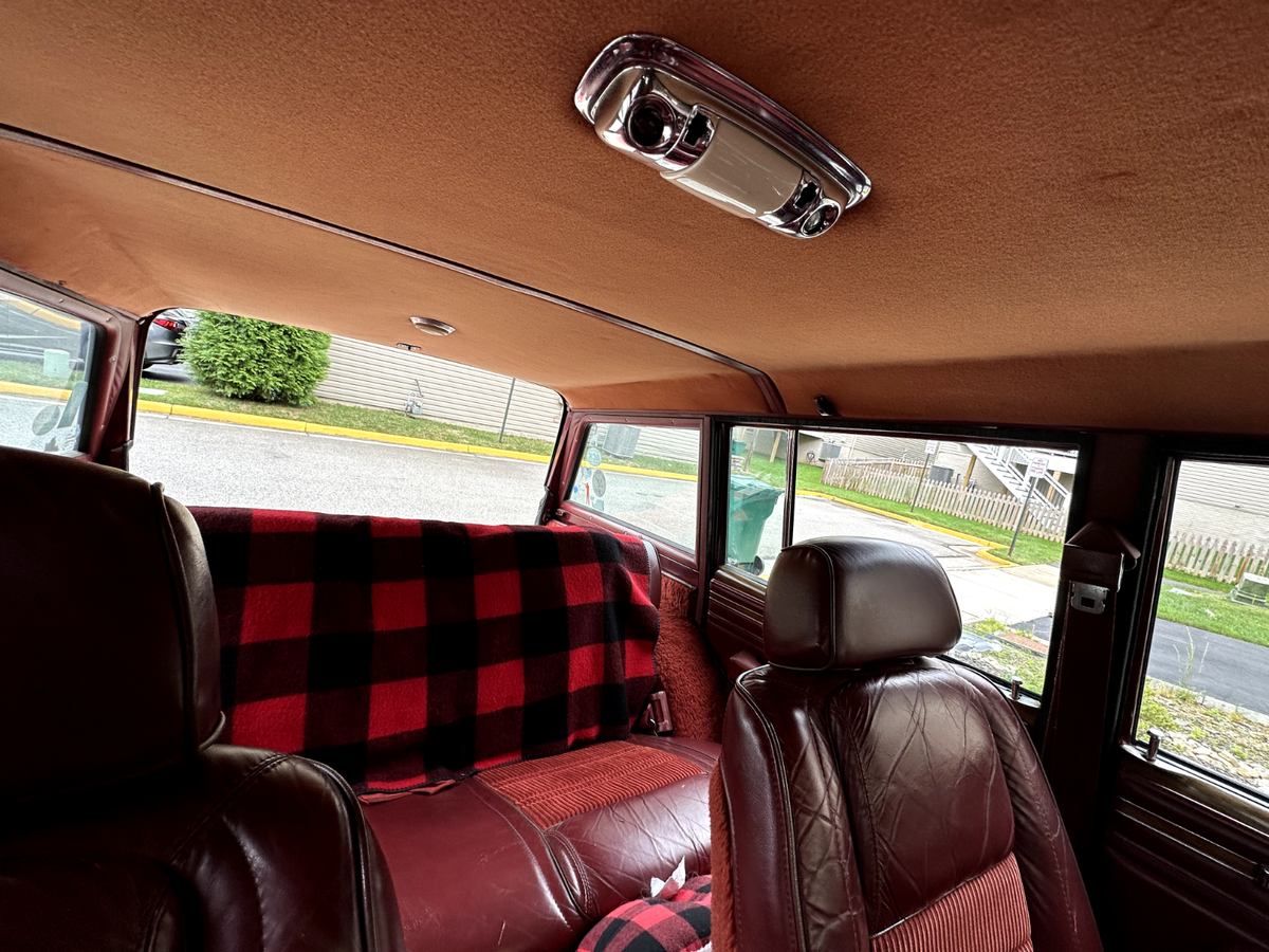1986 Jeep Wagoneer - photo 10