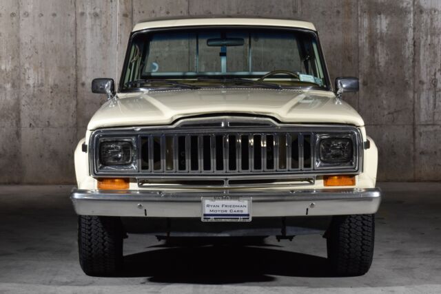 1986 Jeep J-10 Pickup -- - photo 10