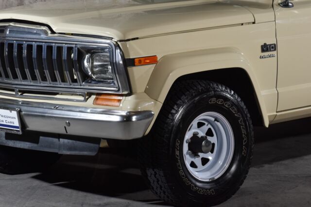 1986 Jeep J-10 Pickup -- - photo 7