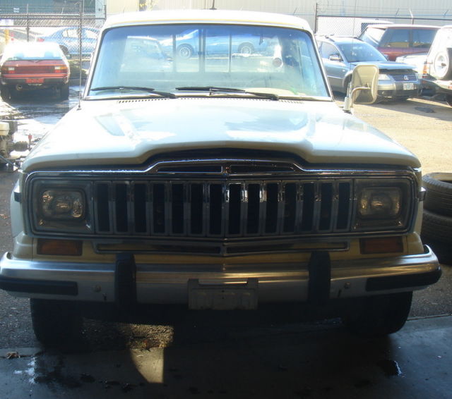 1986 Jeep J20 AWD Standard Cab Pickup 2-Door V8 1986 Jeep Other