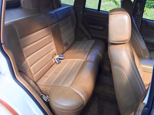 1986 Jeep Wagoneer Limited - photo 12