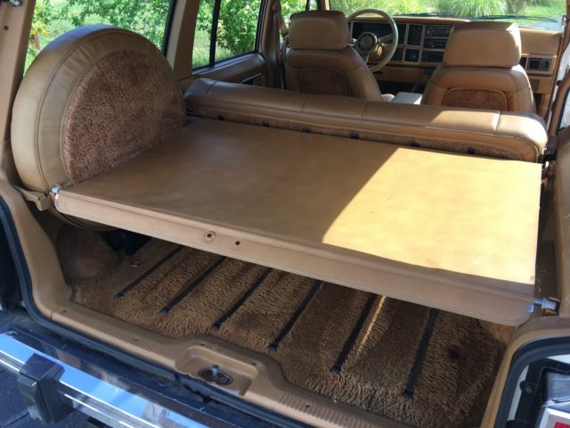 1986 Jeep Wagoneer Limited - photo 13