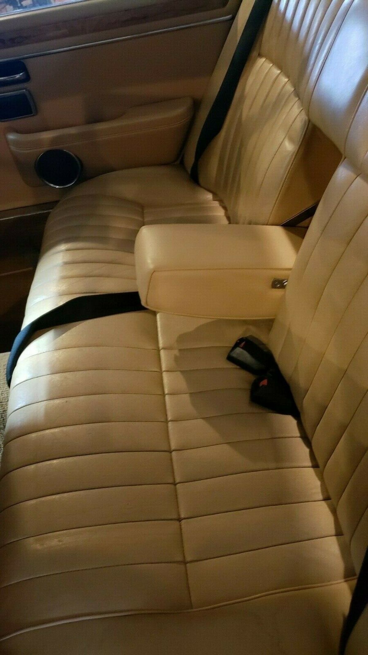 1986 Jaguar XJ6 - photo 6
