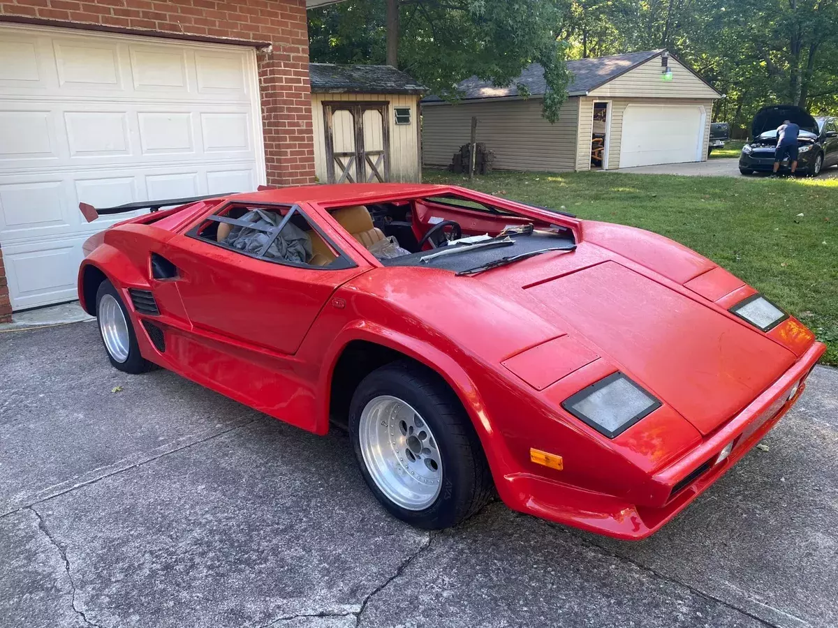 1986 Lamborghini Countach/ Pontiac Fierro Kitcar 1986 Replica/Kit Makes