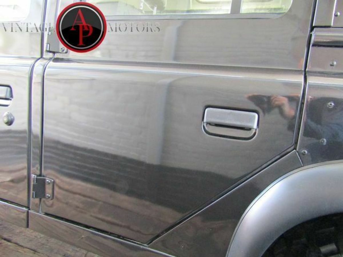 1986 Land Rover Defender 109 DIESEL 5 SPEED BUILT! - photo 8