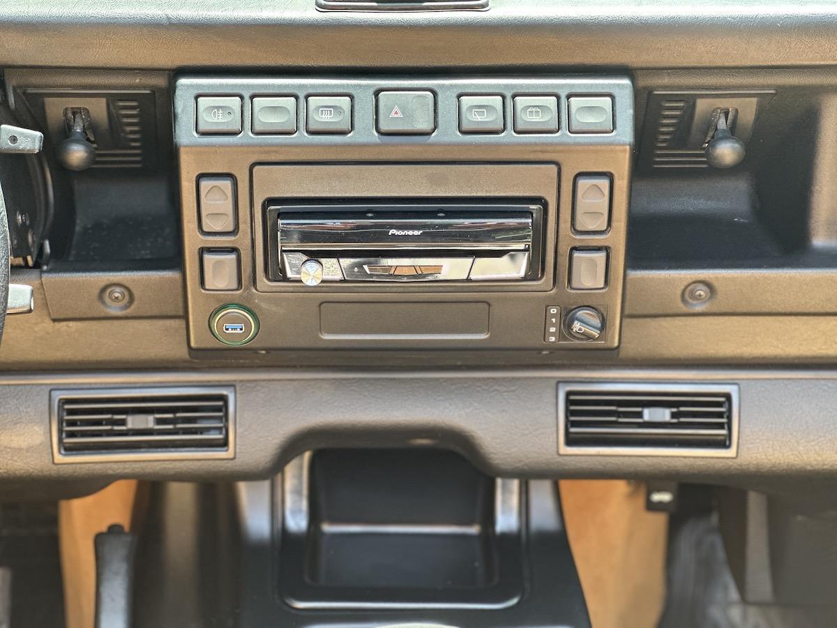 1986 Land Rover Defender - photo 9