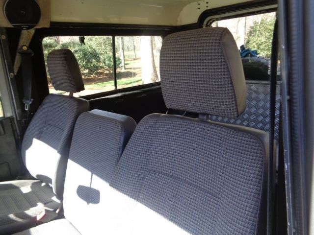 1986 Land Rover Defender 2-Door Station Wagon 4 Wheel Drive - photo 11