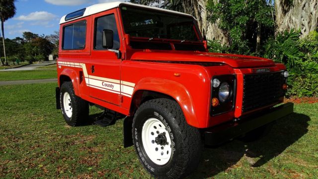 1986 LAND ROVER DEFENDER 90 CSW WITH FACTORY A/C AND V/8 MUST SEE 1986 Land Rover Defender MODEL 90 STOCK