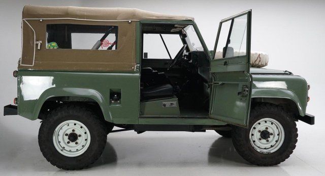 1986 Land Rover Defender 4X4 - photo 4