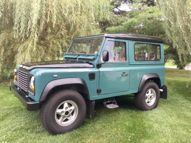 1986 Land Rover Defender 90. Valid PA Title. Currently Registered and in PA. 1986 Land Rover Defender