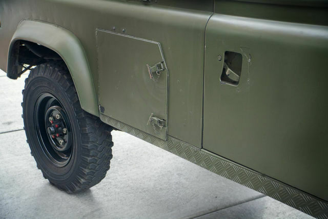1986 Land Rover Defender Black - photo 12