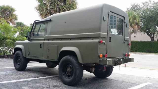 1986 Land Rover Defender Black - photo 6
