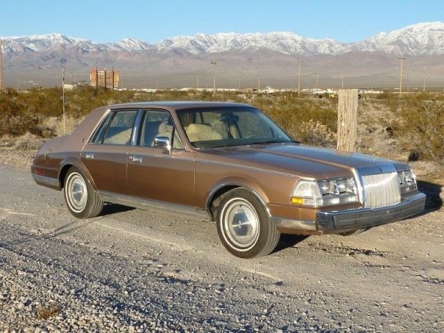 1986 LINCOLN CONTINENTAL ONE OWNER 85000 MILES JUST BEAUTIFUL CONDITION NO RUST 1986 Lincoln Continental