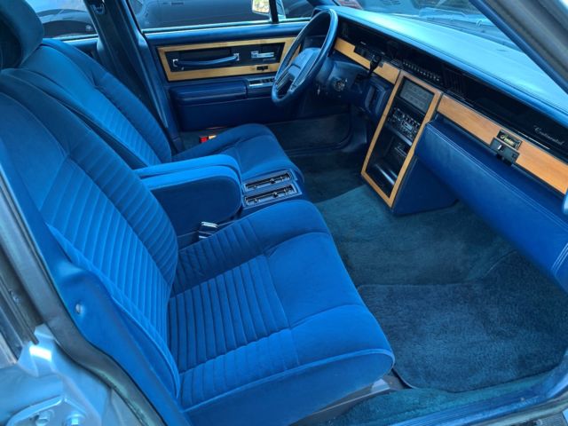 1986 Lincoln Continental Roadster - photo 10