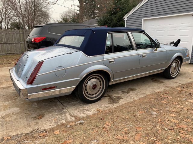 1986 Lincoln Continental Roadster - photo 2