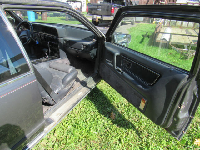 1986 Lincoln Mark Series LSC Sedan 2-Door - photo 8