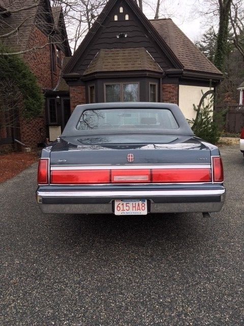 1986 Lincoln Town Car - photo 4