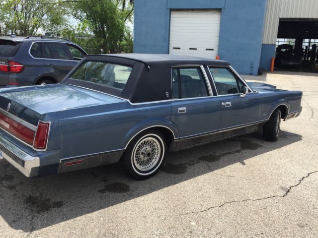 1985 Lincoln Town Car -- - photo 12