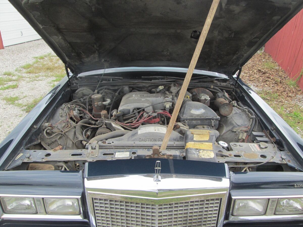 1986 Lincoln Town Car - photo 6