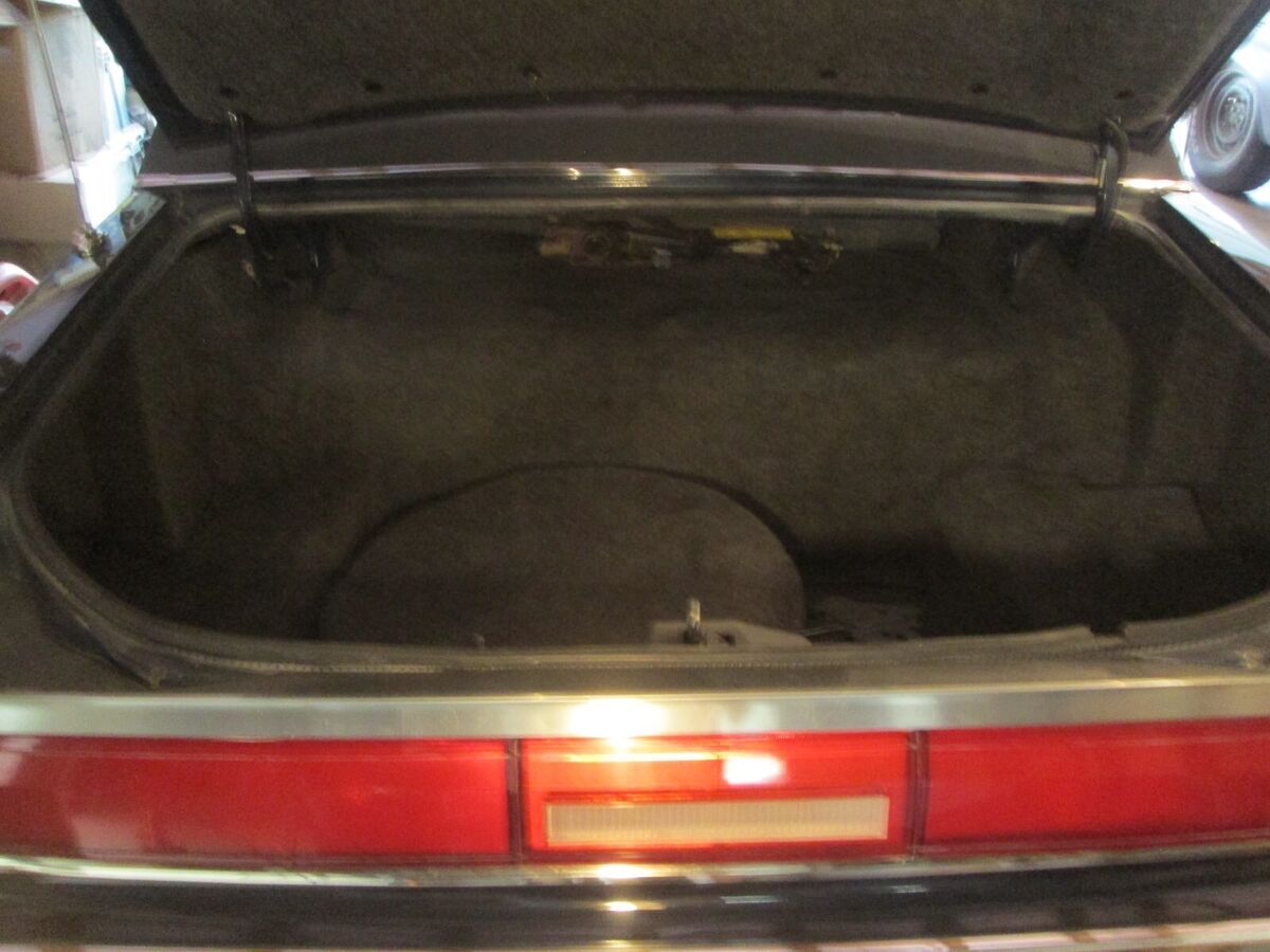 1986 Lincoln Town Car - photo 7