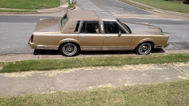 1986 Lincoln Town Car - photo 5