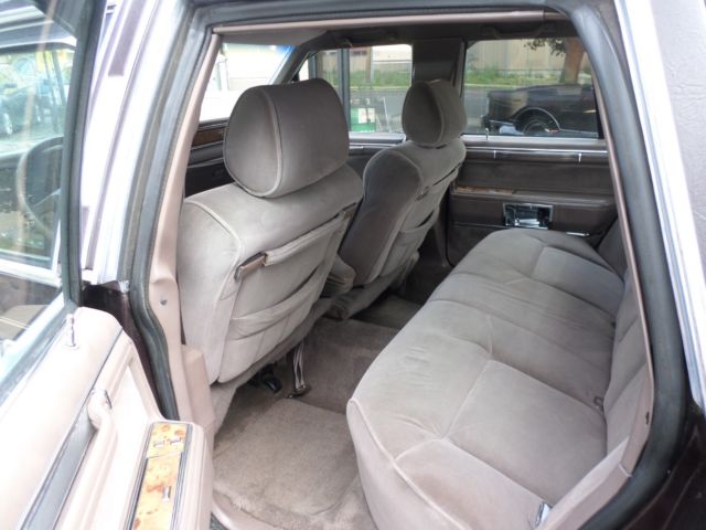 1986 Lincoln Town Car signature series - photo 10