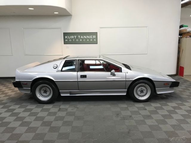 1986 Lotus Esprit 5-SPEED. ALLOYS. 2.2 LITER. 210 HP - photo 3