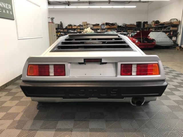 1986 Lotus Esprit 5-SPEED. ALLOYS. 2.2 LITER. 210 HP - photo 8