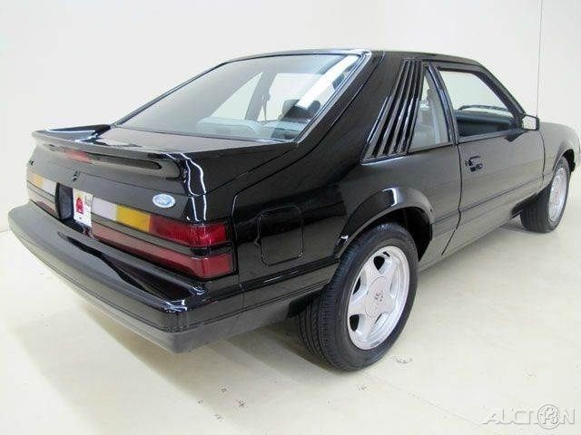 1986 Ford Mustang LX 2dr Hatchback - photo 5