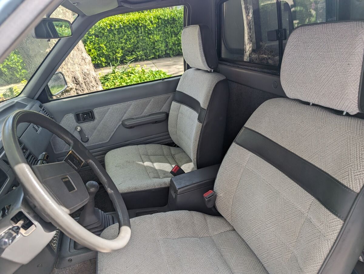 1986 Mazda B-Series Pickups - photo 4