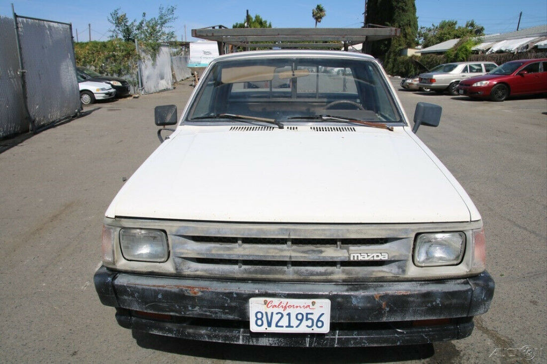 1986 Mazda B-Series Pickups B2000 SE5 - photo 10