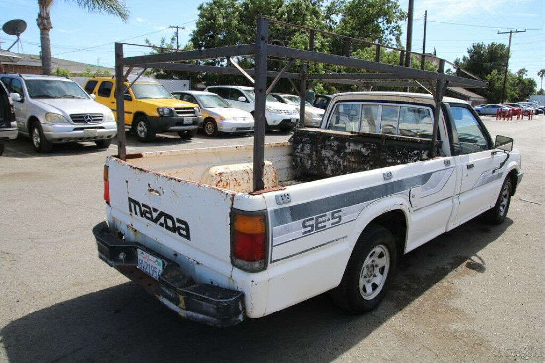 1986 Mazda B-Series Pickups B2000 SE5 - photo 7