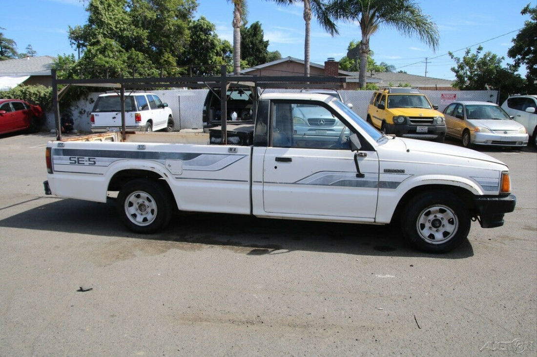 1986 Mazda B-Series Pickups B2000 SE5 - photo 8