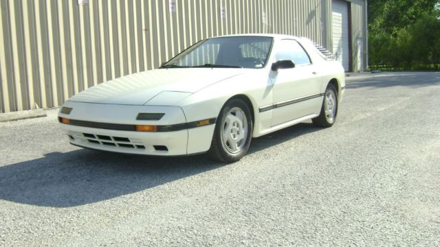 1986 Mazda RX-7 original one owner with original title.Rust free no hit body. 1986 Mazda RX-7