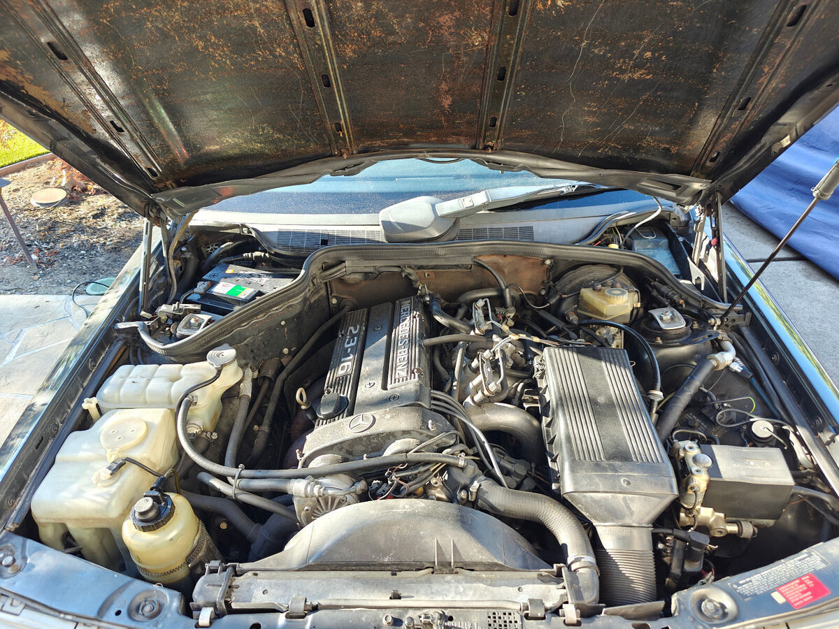 1986 Mercedes-Benz 190-Series - photo 12