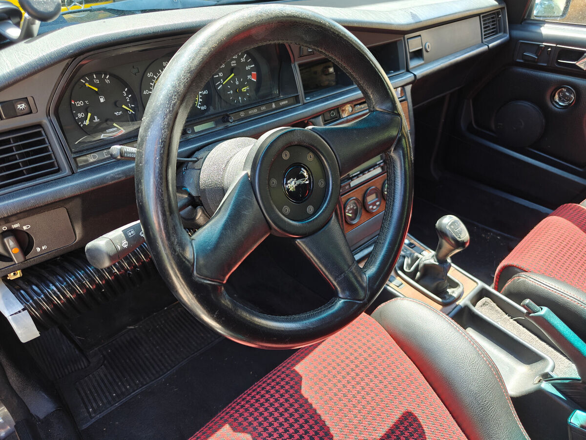 1986 Mercedes-Benz 190-Series - photo 7